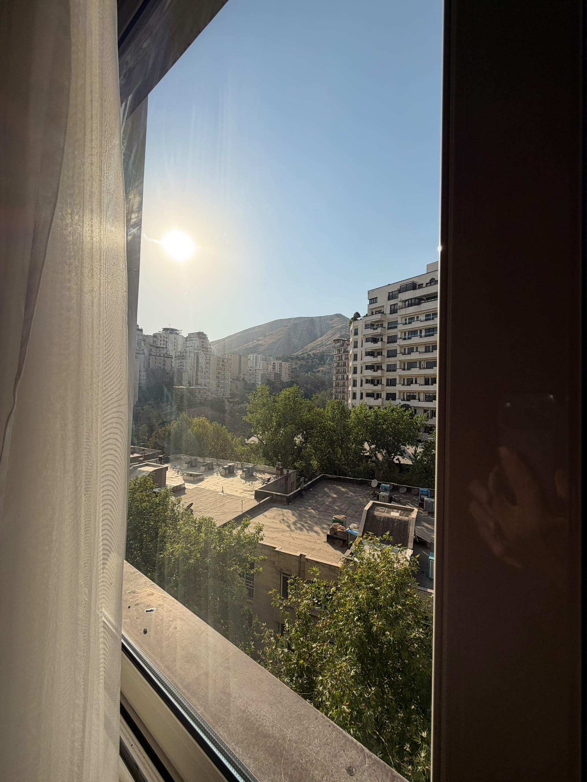 تصویر 200 متر آپارتمان فول امکانات زعرانیه