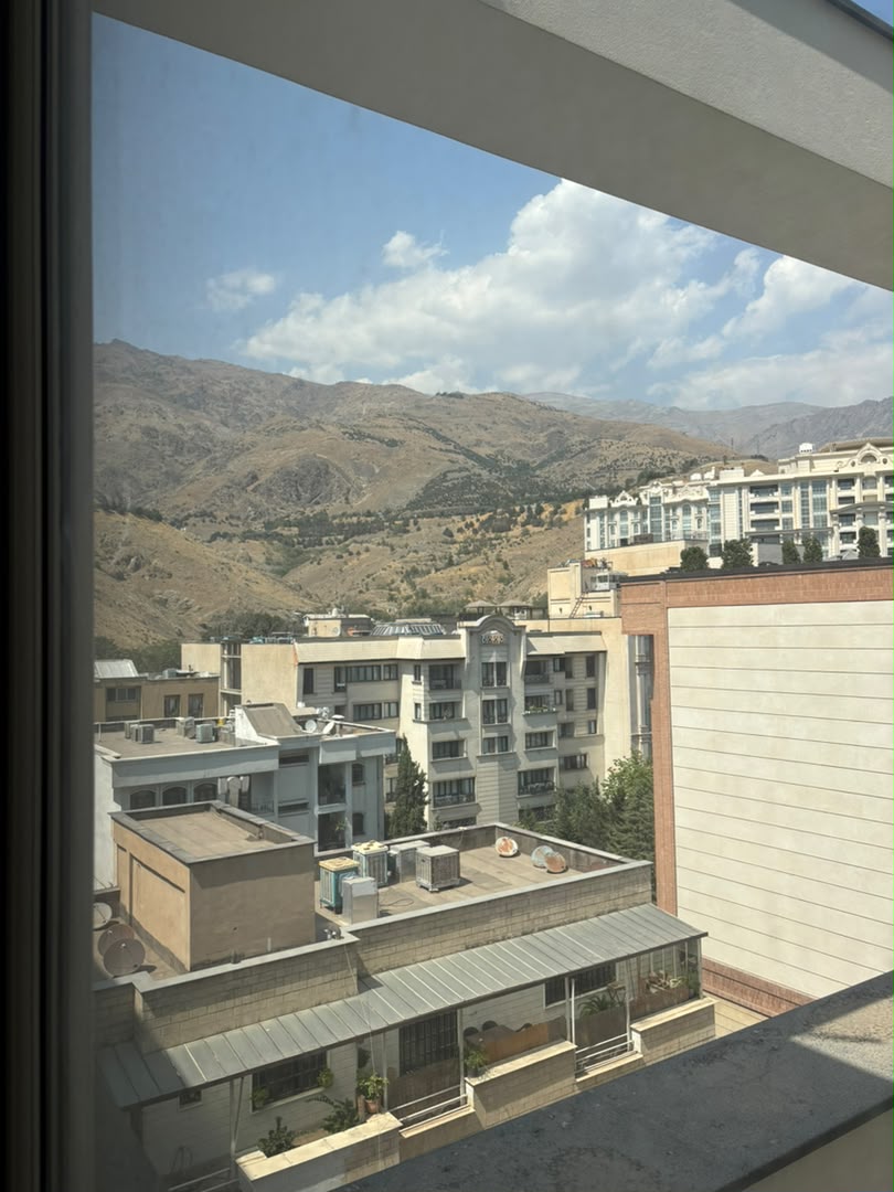 تصویر 175 متر آپارتمان ولنجک زیر قیمت 