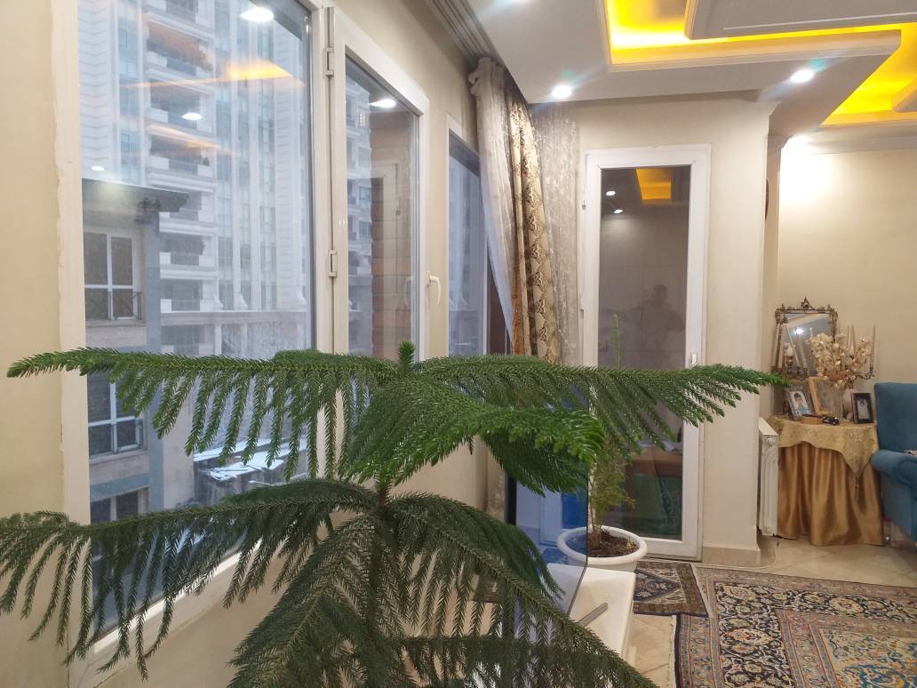 تصویر 150 متر آپارتمان مسکونی زعفرانیه زیرقیمت
